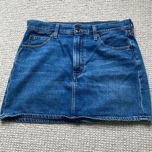 Levi’s Skirt, Size 29.